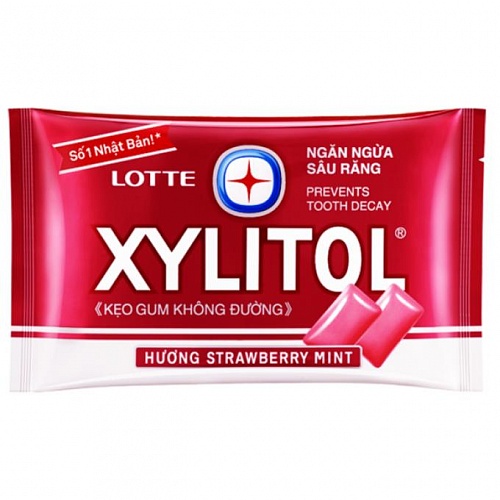 Жевательная резинка со вкусом клубники и мяты Lotte Xylitol Strawberry Mint