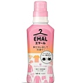 Жидкое средство для стирки деликатных тканей (цветочный аромат) Kao Corporation Emal