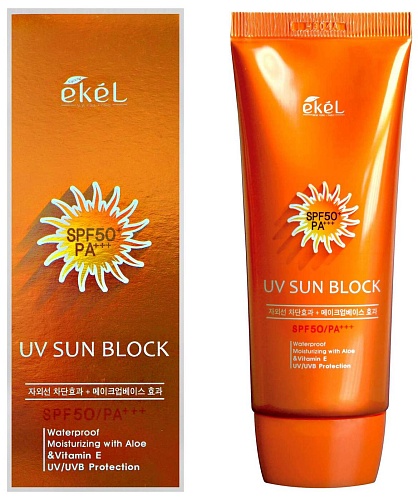 Солнцезащитный крем с экстрактом алоэ и витамином Е Ekel UV Sun Block SPF 50/PA+